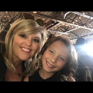 Meet your Posher, Christie